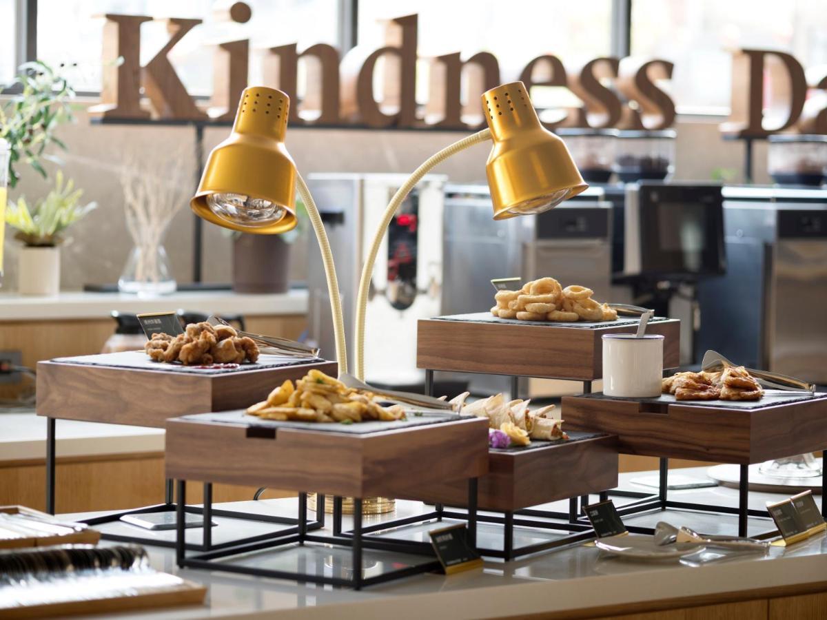 Kindness Day Hotel Tainan Esterno foto