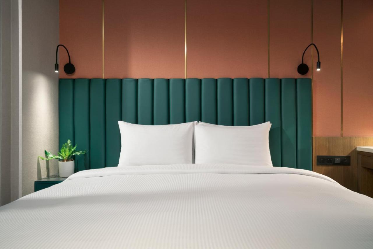 Kindness Day Hotel Tainan Esterno foto